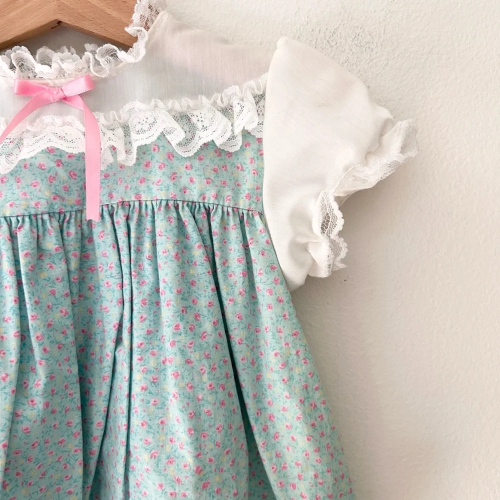 Vintage 1980s 18 Months Floral Lace Ruffles Dress with Bloomers - Picture 5 of 10